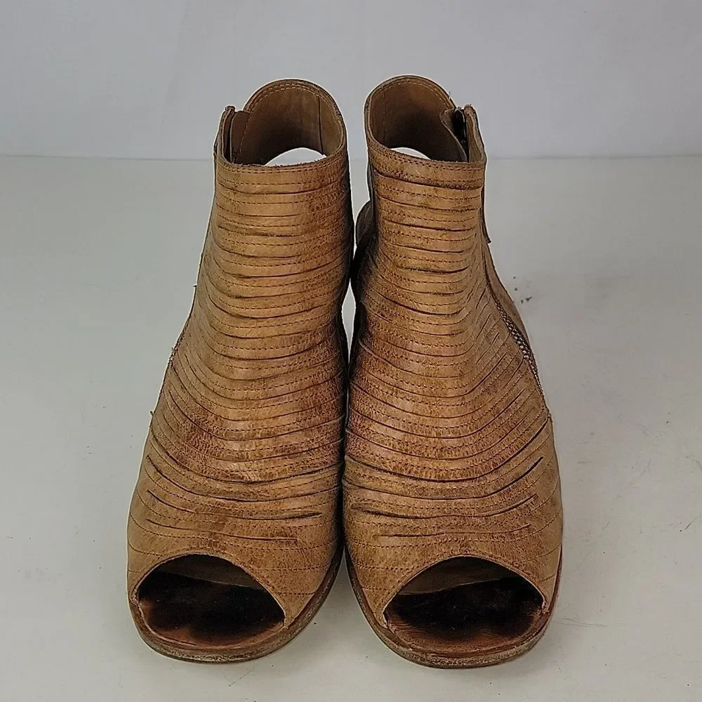 Paul Green Cayanne‎ Peep Toe Sandal (Women)